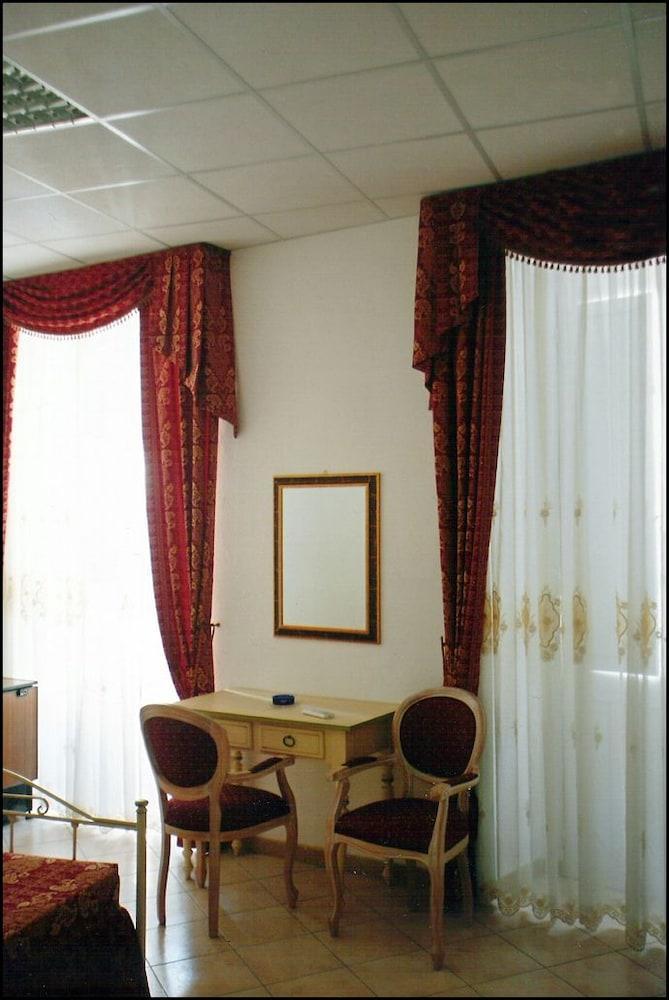 Hotel 4 Mori Cagliari