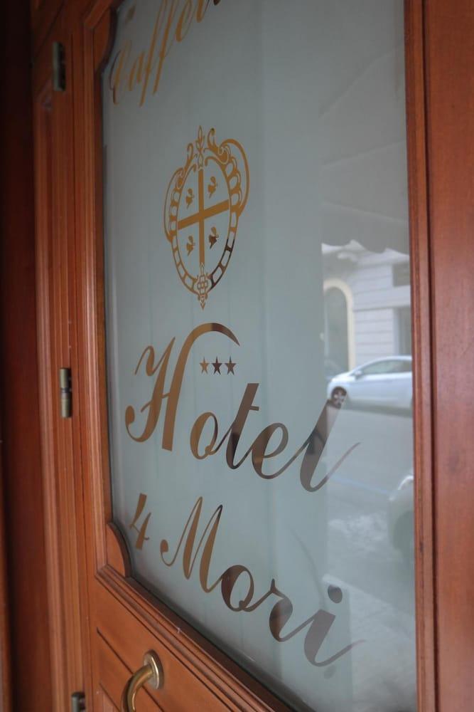 Hotel 4 Mori 3*